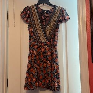 Floral V-Neck Short Sleeve Dress in Black and Orange
